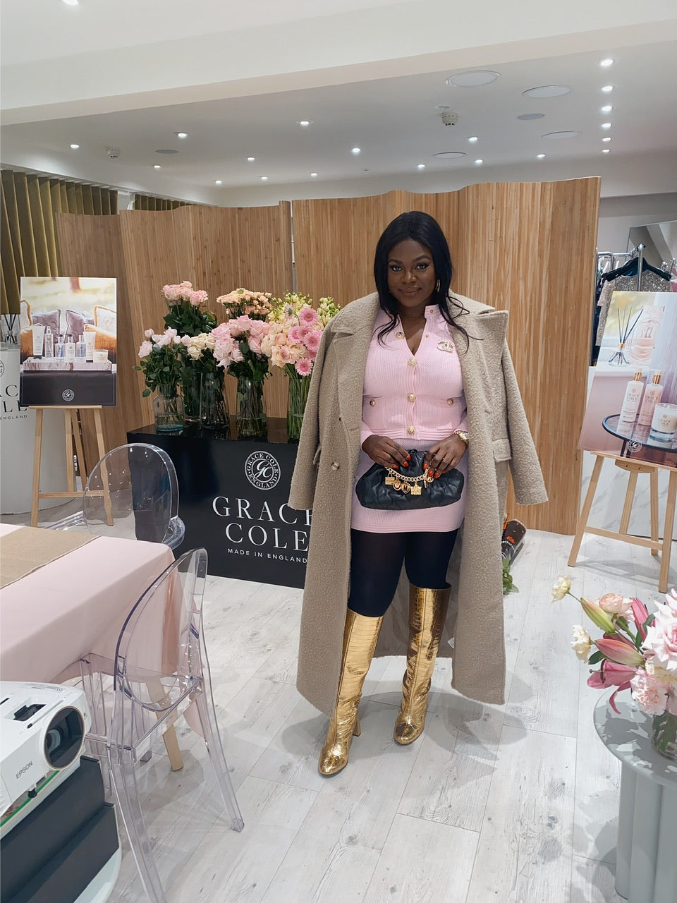 Ivy Attends Mother’s Day Event With Grace Cole And Pollenet Flowers